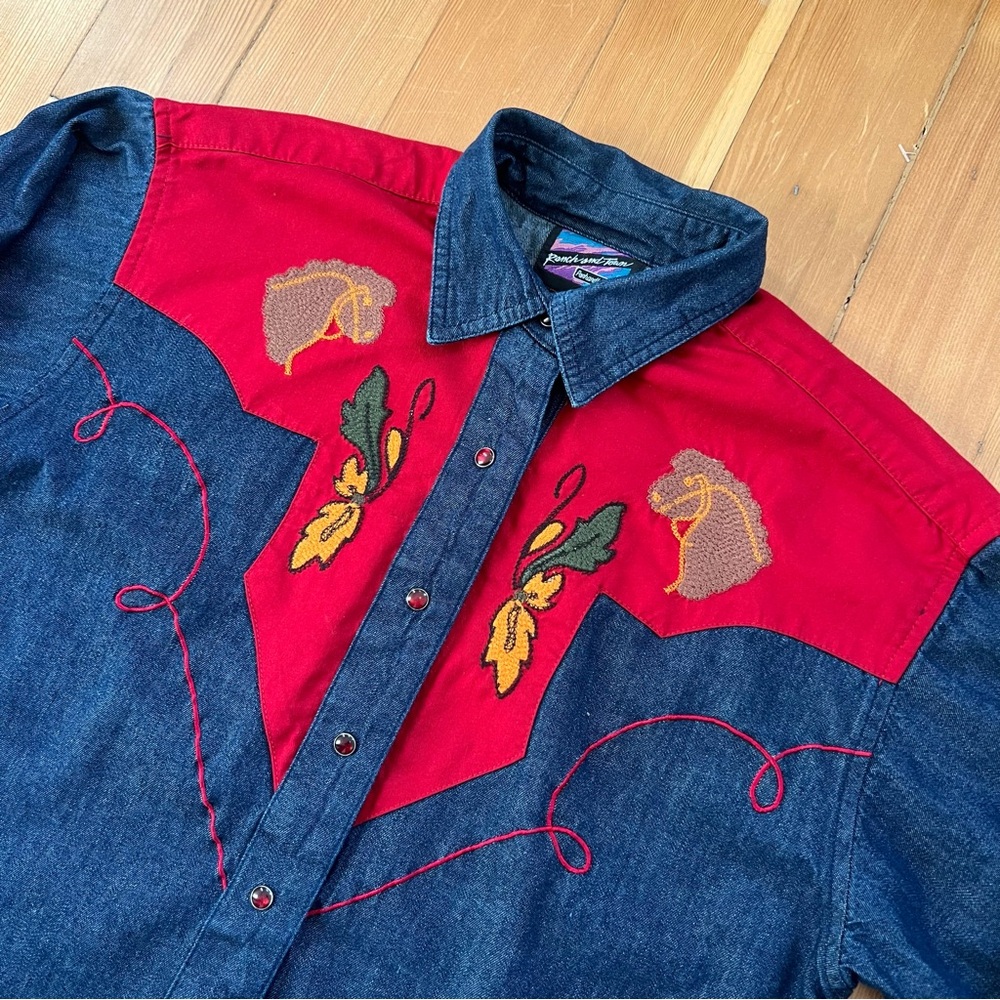 Rare unique vintage panhandle horse embroidered shirt M